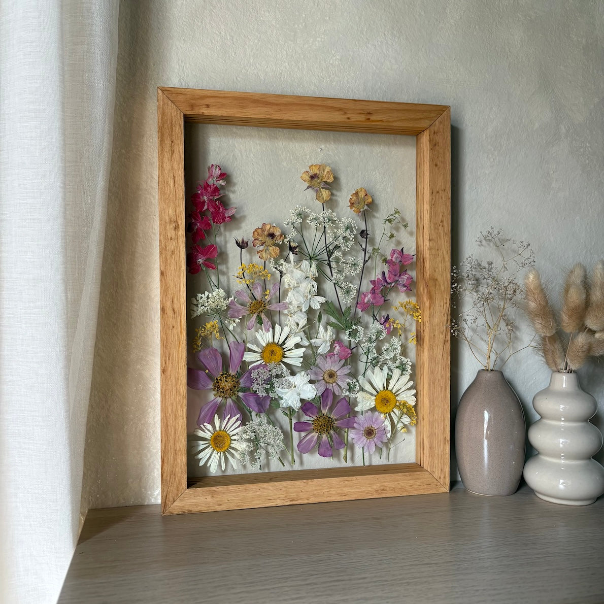 Blumenpoesie in drei Farben